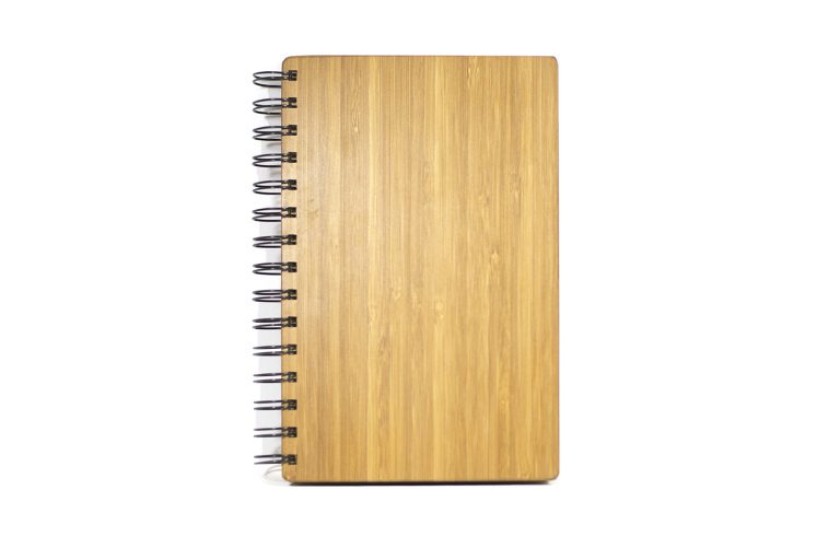 Bamboo notepad with recycled paper - Lifestyle - 01